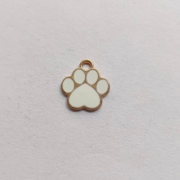 white paw