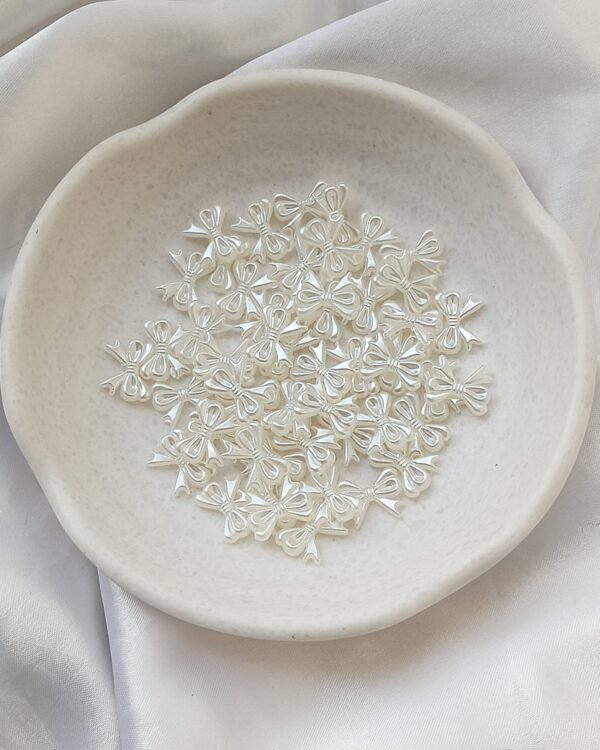 pearl mini bow beads